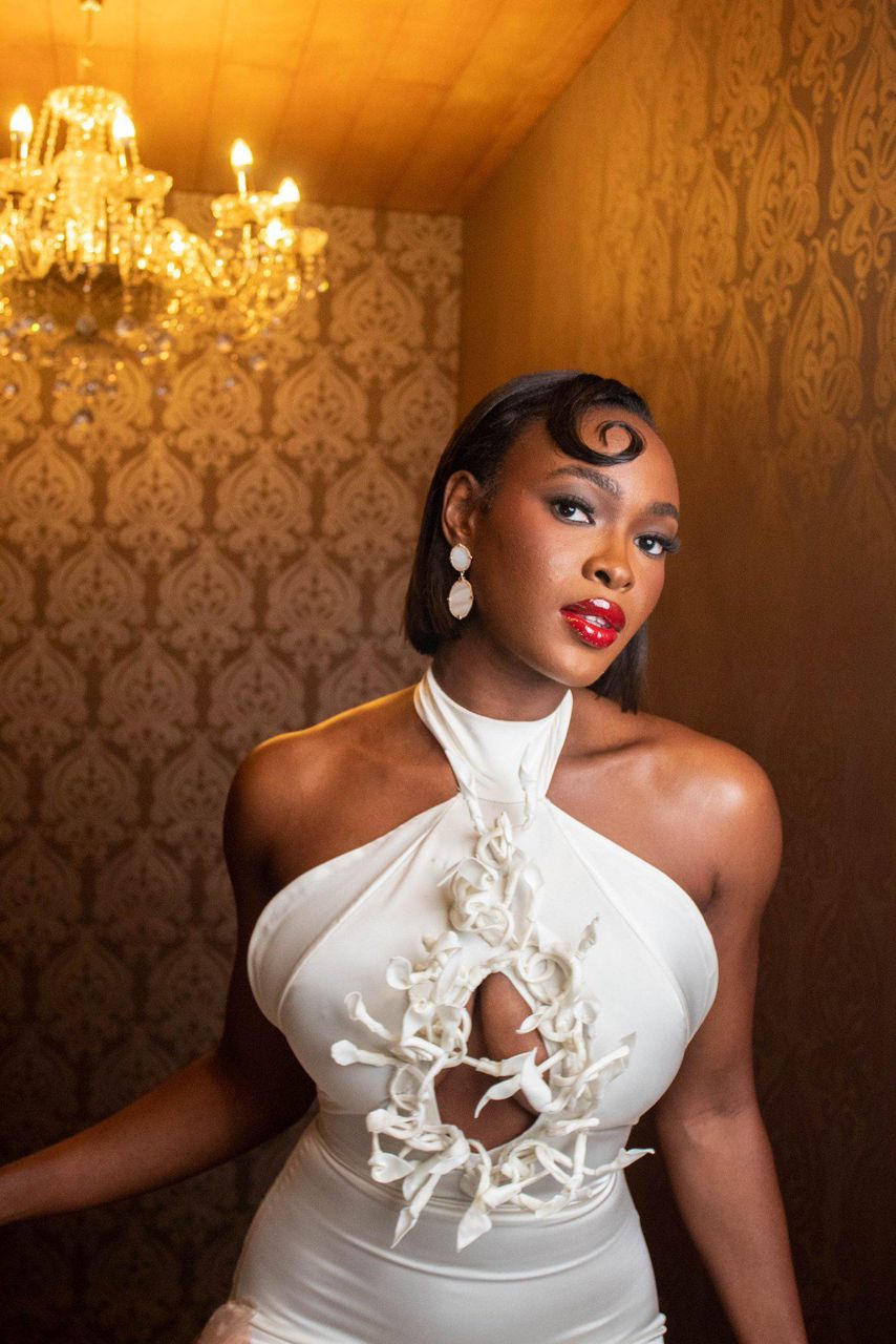 Wig installation at Timi Hairtertainment